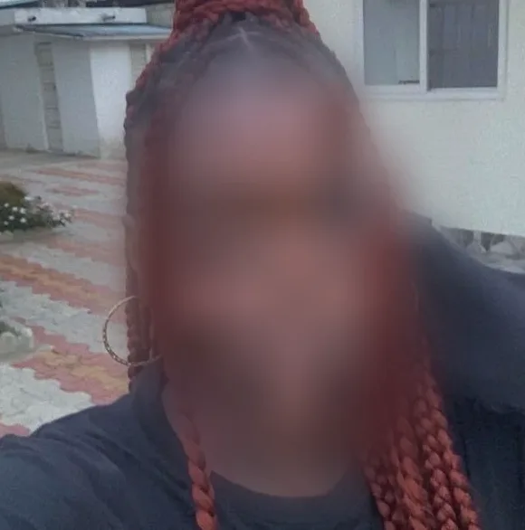Bernadette, 24