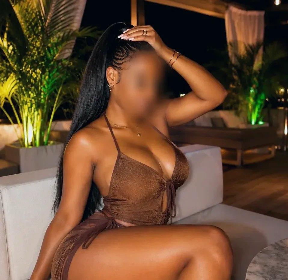 Doris, 27