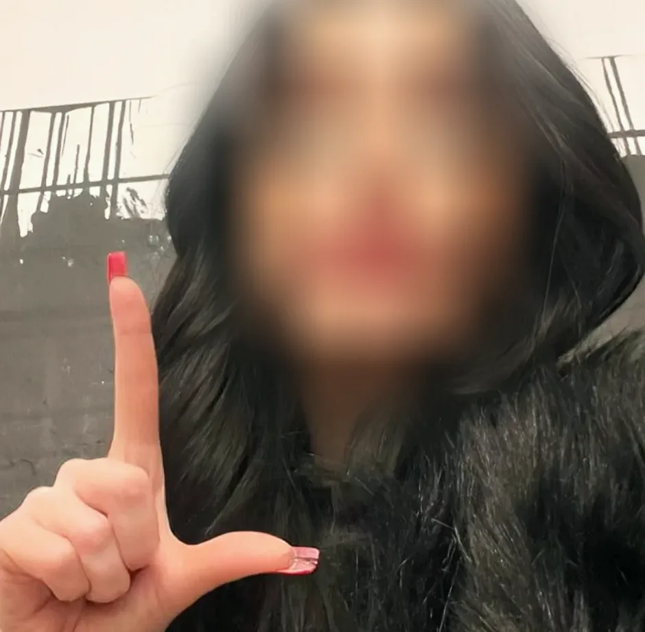Greta, 33